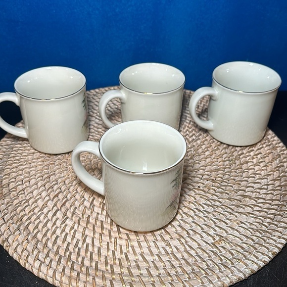 Vintage Japan set of 4 Cherry Tree Watermill Scene Coffee Mug Gold Trim no chips - Picture 5 of 6